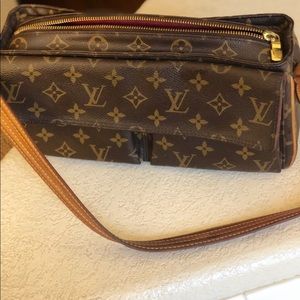 Hand bag